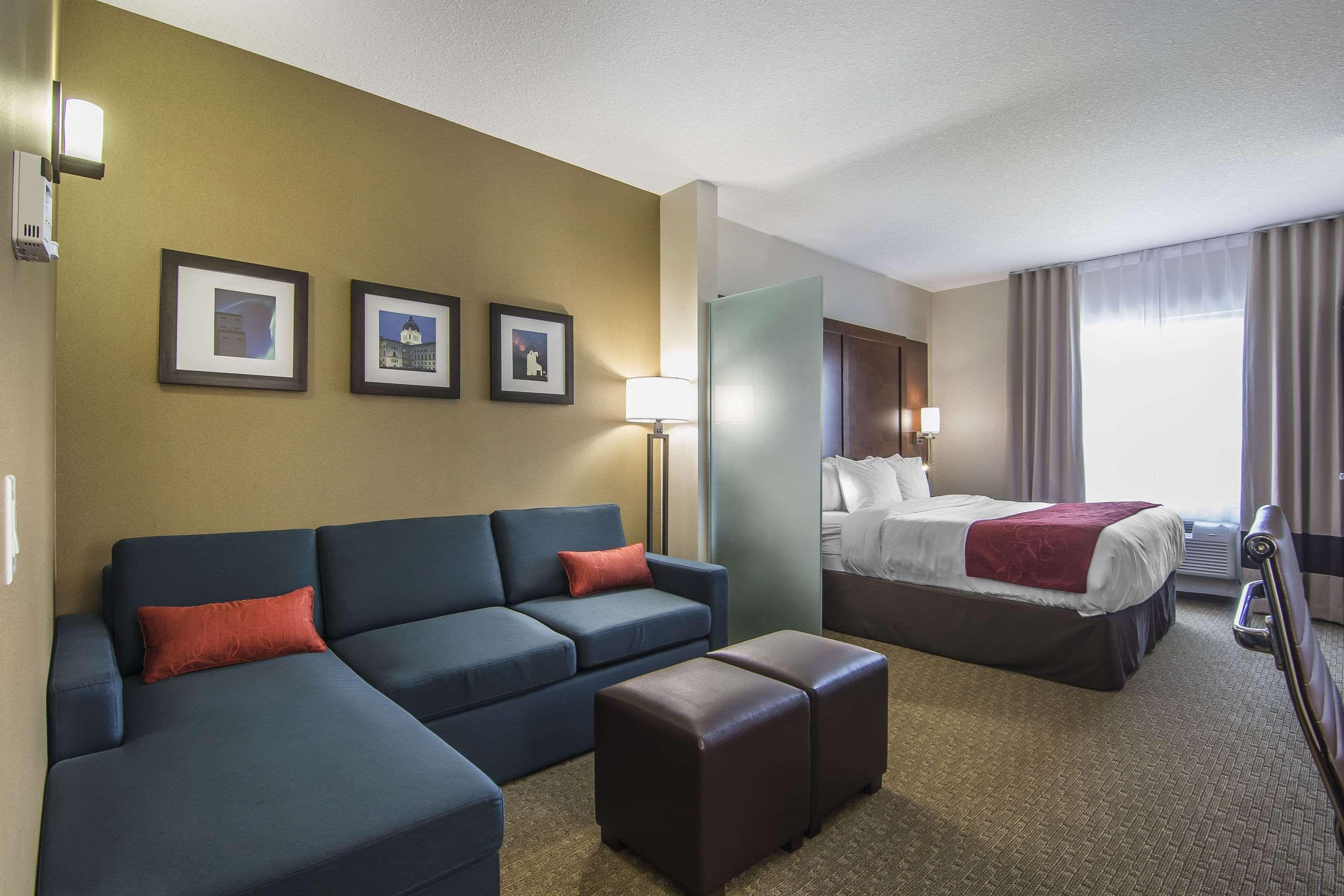 Comfort Suites Regina Eksteriør billede